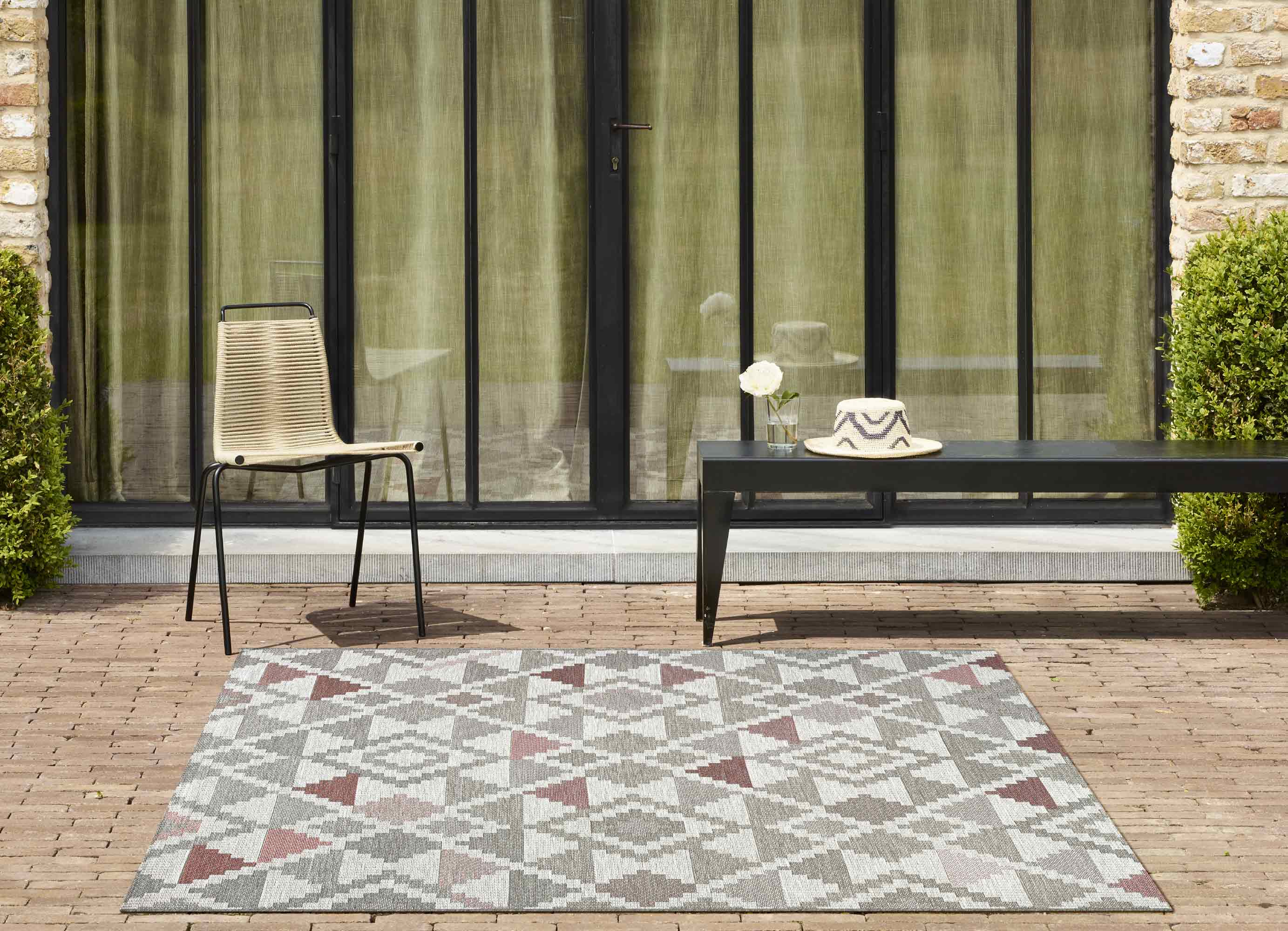 Indoor/outdoor Rugs